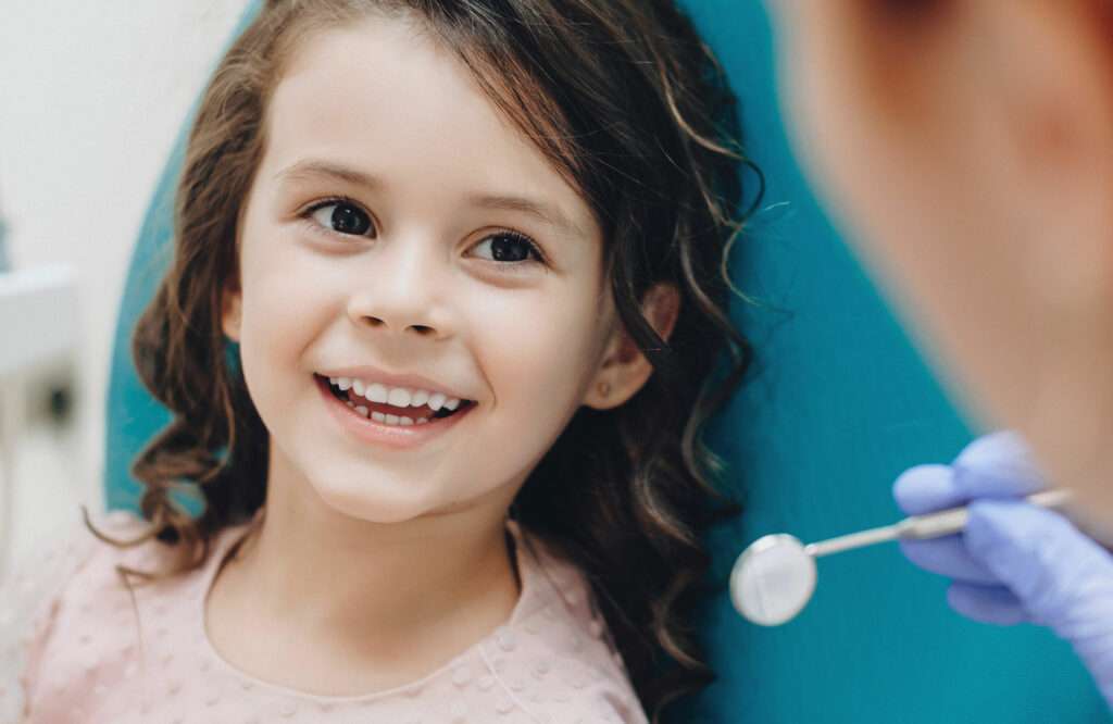 Kinderbehandlung - Zahnarztpraxis Dr. Hahn Ferreira