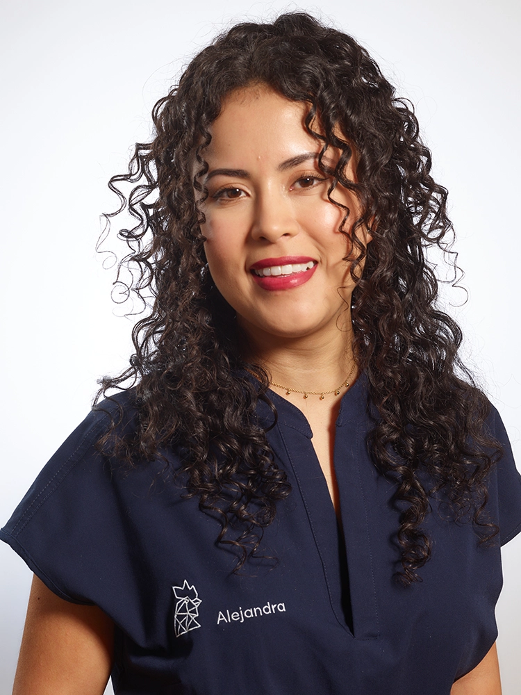 Alejandra Gil Soto -Assistenz / Prophylaxe / Qualitätsmanagement - Zahnarztpraxis Dr. Hahn Ferreira & ZA Radha - Saarbrücken